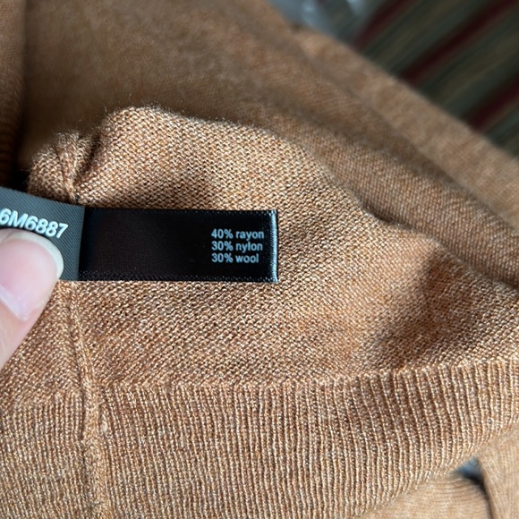 NWT wool blend The Limited sweater - Picture 7 of 7